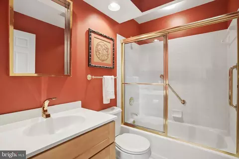 Bath - 2702 Gingerview Ln, Annapolis, MD 21401 photo 1 of 5
