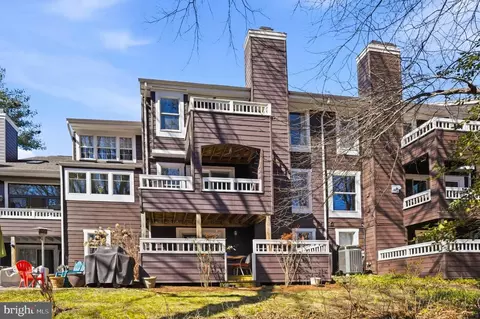 Exterior - 2702 Gingerview Ln, Annapolis, MD 21401 photo 2 of 9
