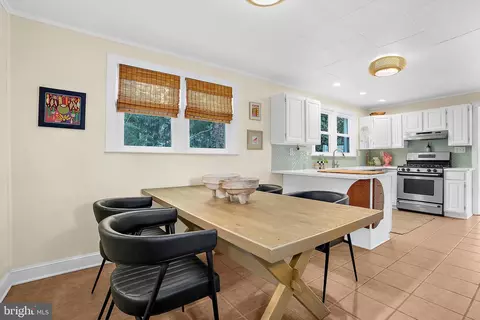Dining - 1148 Riverview Dr, Annapolis, MD 21409 photo 1 of 3