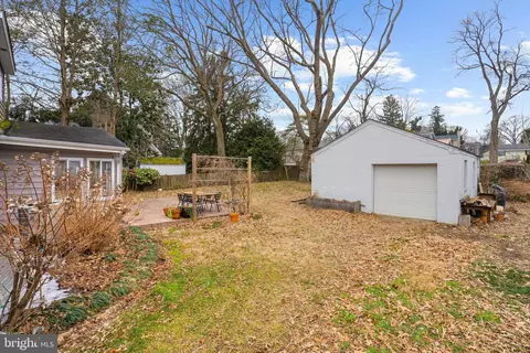 Exterior - 1148 Riverview Dr, Annapolis, MD 21409 photo 6 of 10