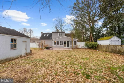 Exterior - 1148 Riverview Dr, Annapolis, MD 21409 photo 5 of 10