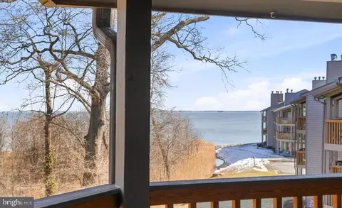 2010 Quay Village Ct #201, Annapolis, MD 21403