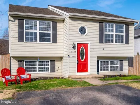 Exterior - 7804 E Shore Rd # A, Pasadena, MD 21122 photo 2 of 5