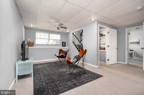 Entry Way - 7804 E Shore Rd # A, Pasadena, MD 21122 photo 4 of 4