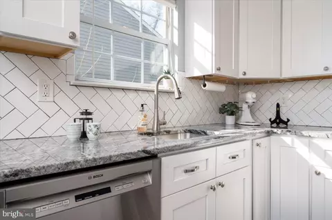 Kitchen - 7804 E Shore Rd # A, Pasadena, MD 21122 photo 3 of 3