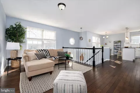 Living - 7804 E Shore Rd # A, Pasadena, MD 21122 photo 1 of 3
