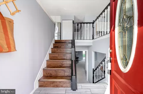 Entry Way - 7804 E Shore Rd # A, Pasadena, MD 21122 photo 1 of 4
