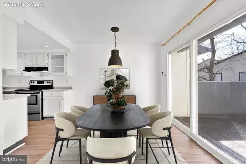 Dining - 2059 Happy Ln #E, Crofton, MD 21114 photo 1 of 1