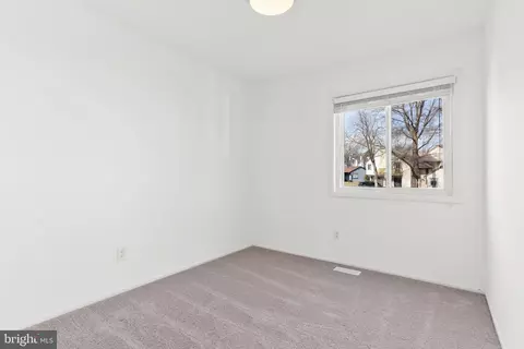 Bedroom - 2059 Happy Ln #E, Crofton, MD 21114 photo 2 of 10