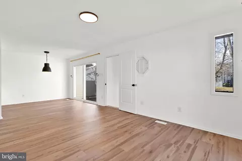 Living - 2059 Happy Ln #E, Crofton, MD 21114 photo 2 of 2