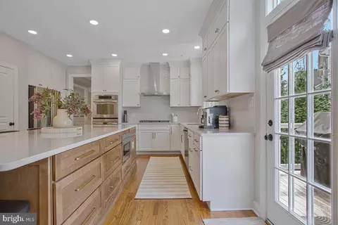 Kitchen - 4240 Sweet Leaf Ln, Edgewater, MD 21037 photo 2 of 5