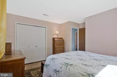 Bedroom - 3714 3rd Ave, Edgewater, MD 21037 photo 3 of 5