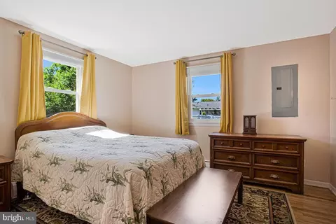 Bedroom - 3714 3rd Ave, Edgewater, MD 21037 photo 1 of 5