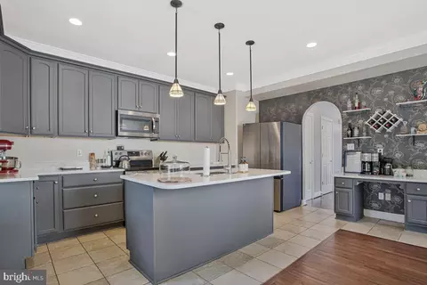 Kitchen - 1617 Hilltop Rd, Edgewater, MD 21037 photo 2 of 4