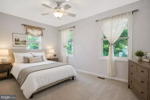 Bedroom - 1617 Hilltop Rd, Edgewater, MD 21037 photo 3 of 8