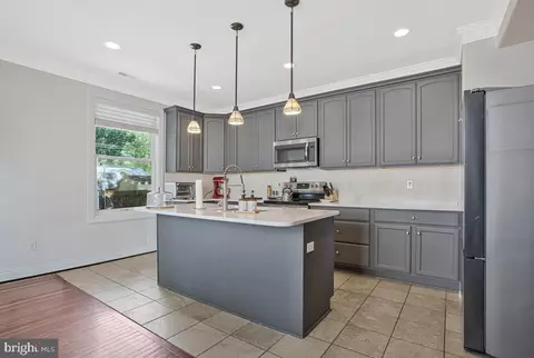 Kitchen - 1617 Hilltop Rd, Edgewater, MD 21037 photo 1 of 4