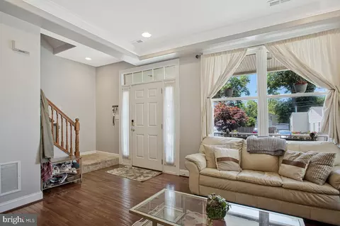 Entry Way - 1617 Hilltop Rd, Edgewater, MD 21037 photo 2 of 3