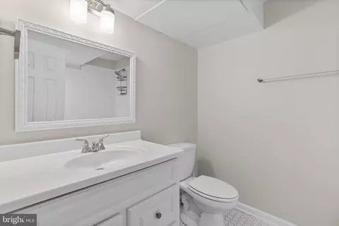 Bath - 7818 Metacomet Rd, Hanover, MD 21076 photo 3 of 4