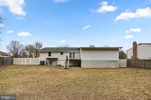 Exterior - 7818 Metacomet Rd, Hanover, MD 21076 photo 4 of 6