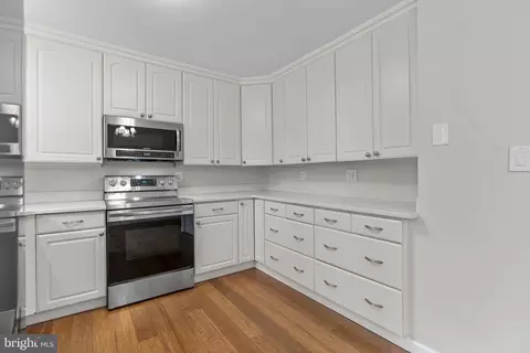 Kitchen - 7818 Metacomet Rd, Hanover, MD 21076 photo 2 of 3