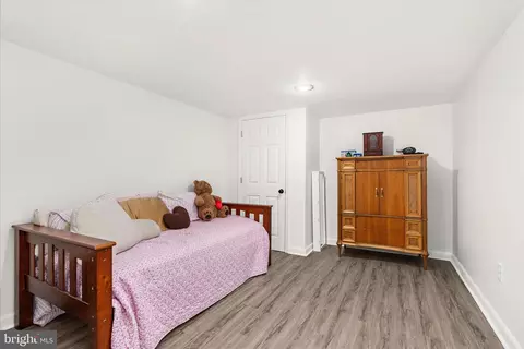 Bedroom - 7803 Linthicum Rd, Pasadena, MD 21122 photo 1 of 11