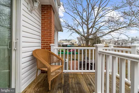 Exterior - 7803 Linthicum Rd, Pasadena, MD 21122 photo 6 of 17