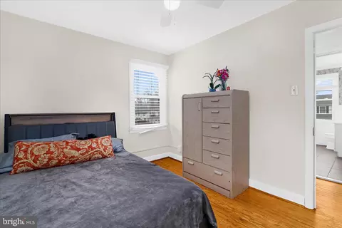 Bedroom - 7803 Linthicum Rd, Pasadena, MD 21122 photo 6 of 11