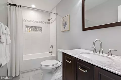 Bath - 13 German St, Annapolis, MD 21401 photo 7 of 7