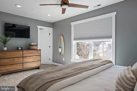 Bedroom - 13 German St, Annapolis, MD 21401 photo 4 of 11