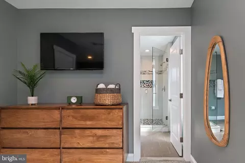 Bedroom - 13 German St, Annapolis, MD 21401 photo 5 of 11