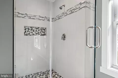 Bath - 13 German St, Annapolis, MD 21401 photo 4 of 7