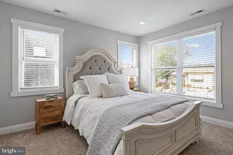 Bedroom - 13 German St, Annapolis, MD 21401 photo 6 of 11