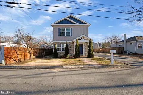 Exterior - 941 8th St, Pasadena, MD 21122 photo 5 of 9