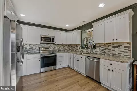 Kitchen - 941 8th St, Pasadena, MD 21122 photo 1 of 3