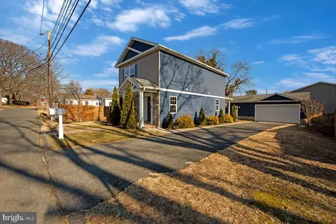 Exterior - 941 8th St, Pasadena, MD 21122 photo 3 of 9