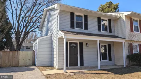 1590 Secretariat Dr, Annapolis, MD 21409