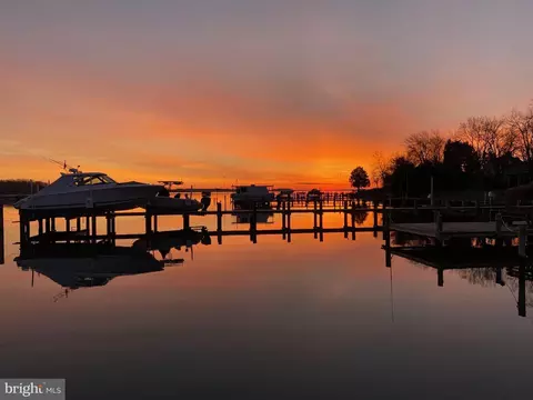 View/Area - 3476 S River Ter, Edgewater, MD 21037 photo 3 of 14
