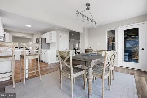 Dining - 3476 S River Ter, Edgewater, MD 21037 photo 5 of 5