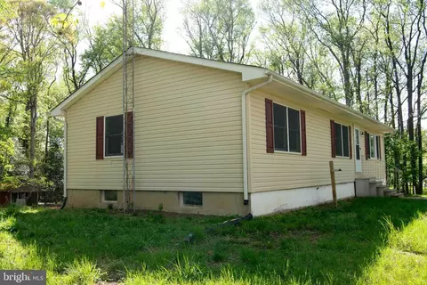 Exterior - 4785 Mountain Rd, Pasadena, MD 21122 photo 2 of 11