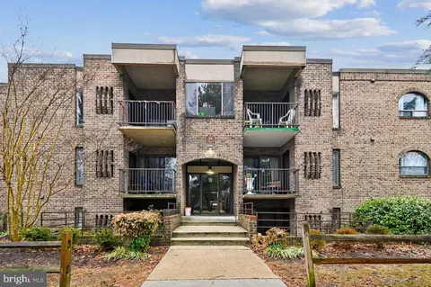 19 Silverwood Cir #11, Annapolis, MD 21403