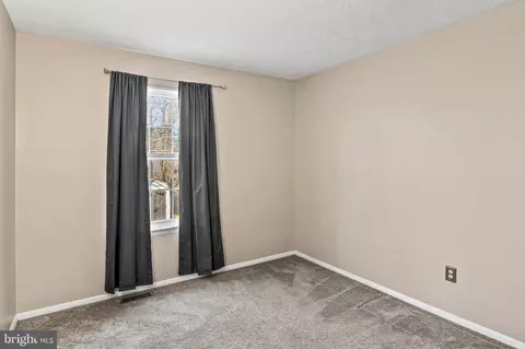 Bedroom - 3448 Brookhaven Rd, Pasadena, MD 21122 photo 2 of 3