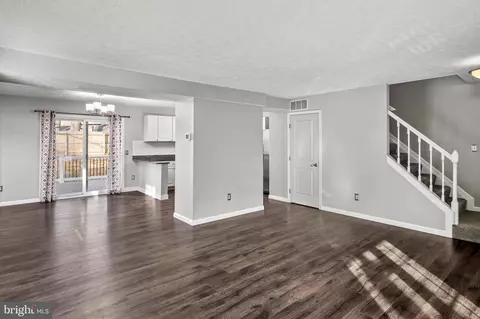 Living - 3448 Brookhaven Rd, Pasadena, MD 21122 photo 3 of 3
