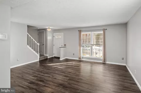 Living - 3448 Brookhaven Rd, Pasadena, MD 21122 photo 2 of 3
