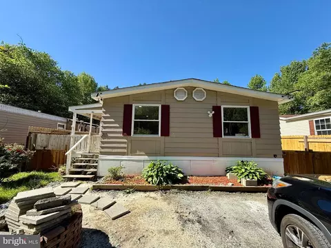 249 Jaguar Dr, Lothian, MD 20711