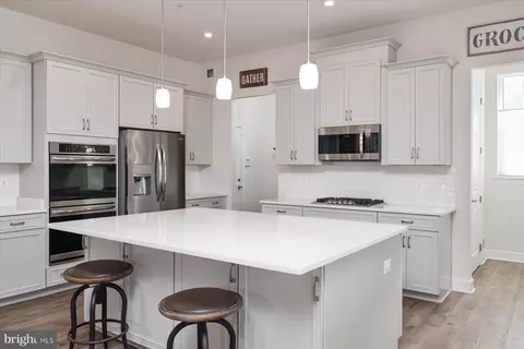 Kitchen - 2845 Broad Wing Dr, Odenton, MD 21113 photo 3 of 4