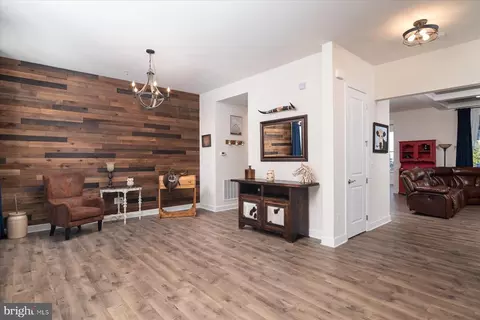 Entry Way - 2845 Broad Wing Dr, Odenton, MD 21113 photo 5 of 18
