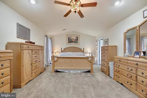 415 Metropolitan Blvd, Pasadena, MD 21122 photo 35
