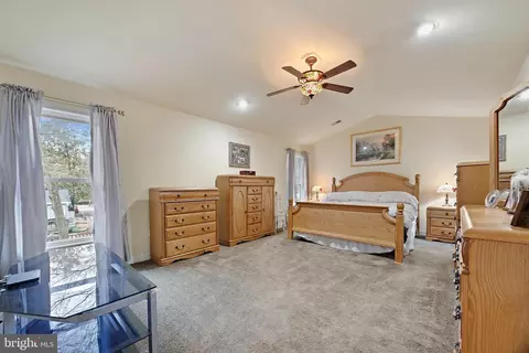 415 Metropolitan Blvd, Pasadena, MD 21122 photo 34