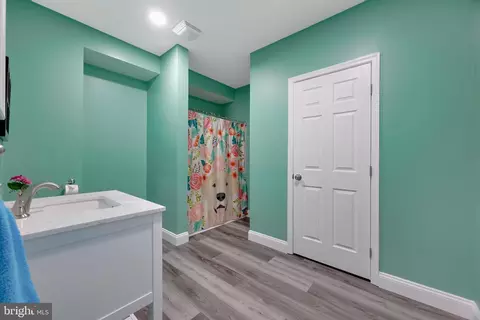 415 Metropolitan Blvd, Pasadena, MD 21122 photo 40