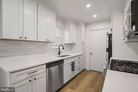 Entry Way - 1420 Gilbert Rd, Arnold, MD 21012 photo 1 of 1